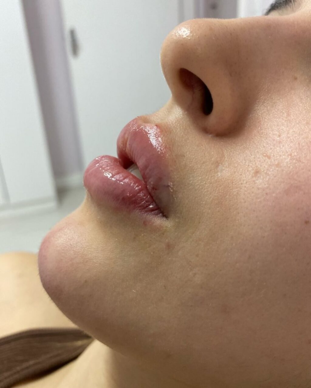Instagram post from valnella.odontologia. This post is in position 10.